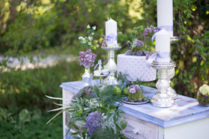 Frühlingshochzeit in Flieder und Grüntönen im Kurpark Bad Vöslau von Barbara Wenz Hochzeitsfotografin