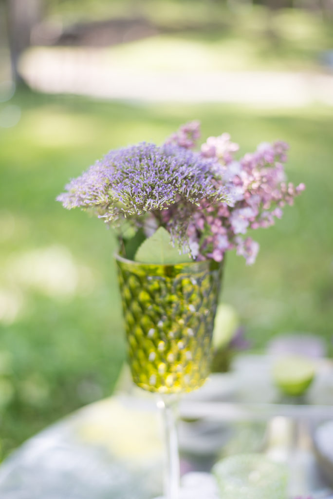 Frühlingshochzeit in Flieder und Grüntönen im Kurpark Bad Vöslau von Barbara Wenz Hochzeitsfotografin