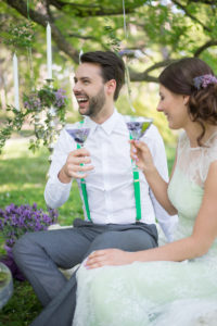 Frühlingshochzeit in Flieder und Grüntönen im Kurpark Bad Vöslau von Barbara Wenz Hochzeitsfotografin