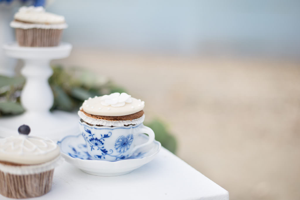 Sommerliche Strandhochzeit in der Wachau Candybar