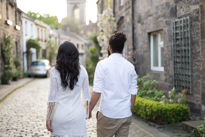 Paarfotos in Edinburghs Innenstadt Hochzeitsfotografin