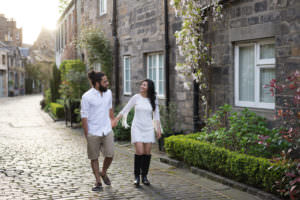 Paarfotos in Edinburghs Innenstadt Hochzeitsfotografin