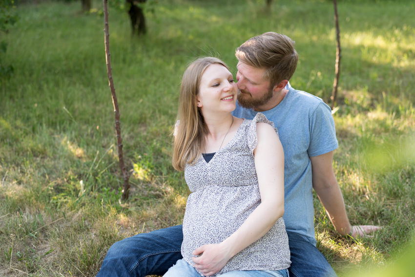 Babybauchfotos und Schwangerschaftssession in Wien in der Gärtnerei Jakubek