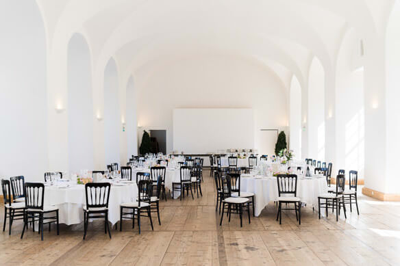 Schlosshochzeit in Niederösterreich fotografiert von Barbara Wenz