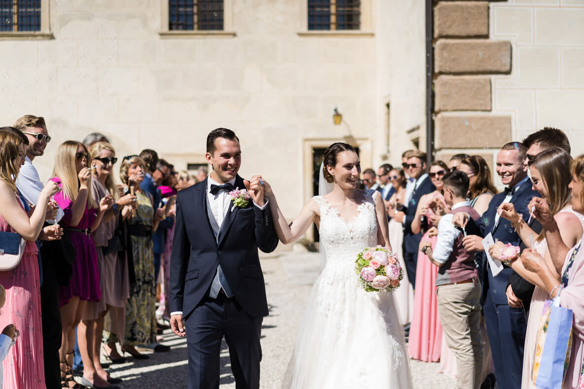 Schlosshochzeit in Niederösterreich fotografiert von Barbara Wenz